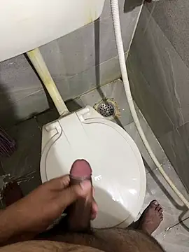 Snapshot of Rahuldhe22 chatting on December 30, 9:08 pm Rahuldhe22 online show from December 30, 9:08 pm