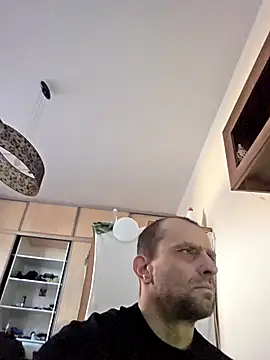 Roman0798 online show from December 18, 11:36 am
