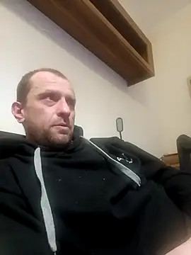 Snapshot of Roman0798 chatting on March 17, 5:38 pm Roman0798 online show from March 17, 5:38 pm