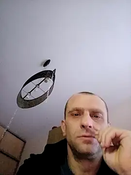 Snapshot of Roman0798 chatting on February 7, 11:24 pm Roman0798 online show from February 7, 11:24 pm