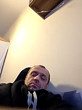 Snapshot of Roman0798 chatting on October 24, 5:28 am Roman0798 online show from October 24, 5:28 am