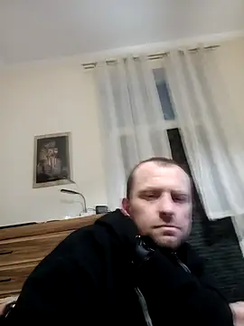 Snapshot of Roman0798 chatting on March 18, 8:05 pm Roman0798 online show from March 18, 8:05 pm