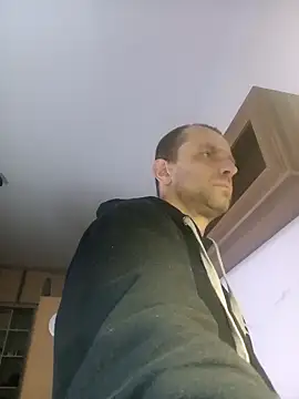 Snapshot of Roman0798 chatting on March 16, 1:17 am Roman0798 online show from March 16, 1:17 am