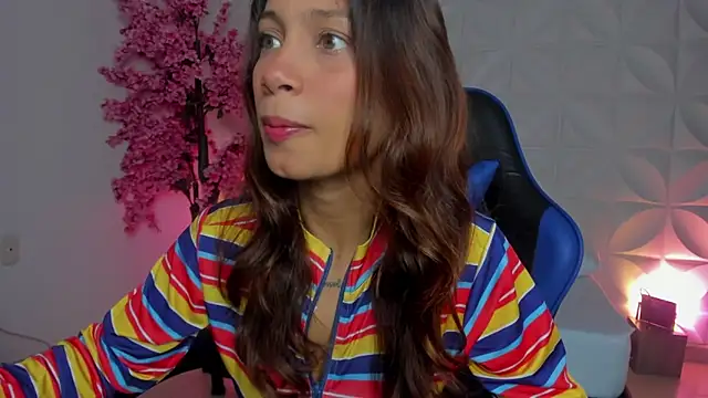 cora 22 online show from March 26, 1:20 pm