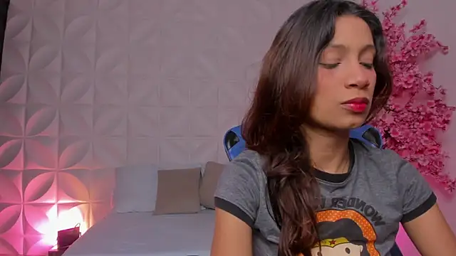 cora 22 online show from March 12, 12:53 pm