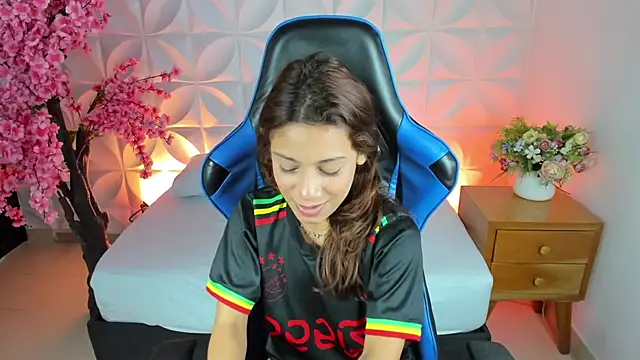 cora 22 online show from February 20, 12:57 pm