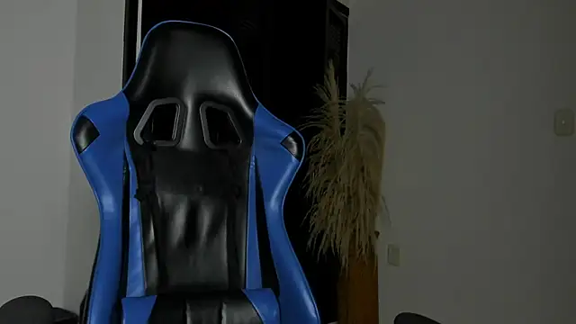 cora 22 online show from December 19, 6:54 pm