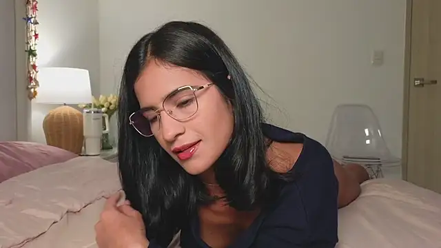 I am kat online show from April 21, 2:47 am