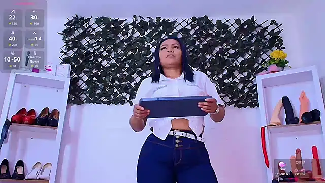 louise nails online show from March 15, 2:57 pm