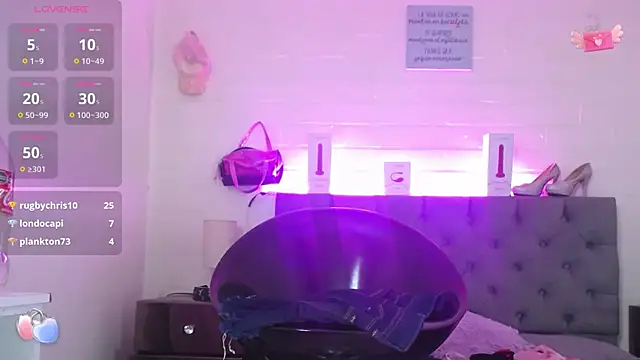 louise nails online show from March 10, 3:52 pm