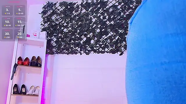 louise nails online show from March 13, 3:06 pm