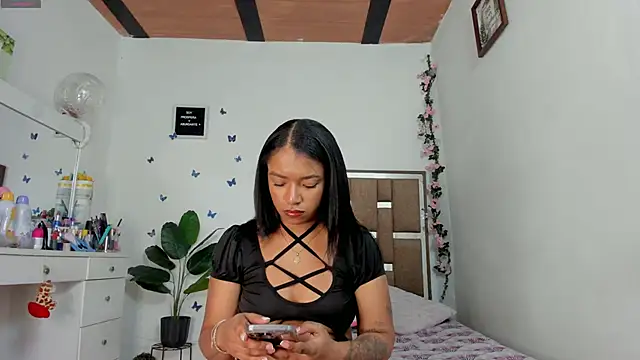 kendall-ewers online show from May 25, 11:36 pm