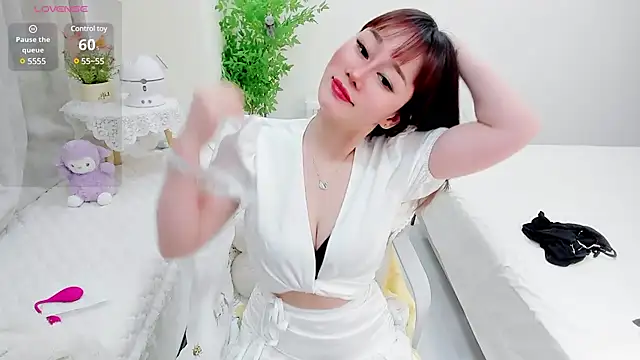 Vivian-6 online show from March 17, 2:19 am