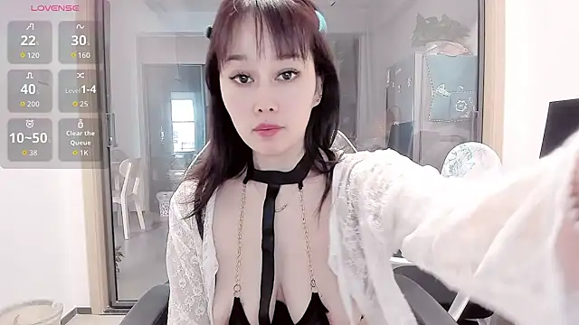 Vivian-6 online show from March 6, 4:07 am