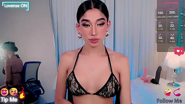 Snapshot of FuckDoll_Nathalie chatting on March 18, 7:33 am FuckDoll Nathalie online show from March 18, 7:33 am