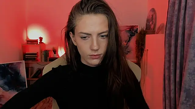 Snapshot of EmilyWilden chatting on October 30, 10:13 am EmilyWilden online show from October 30, 10:13 am