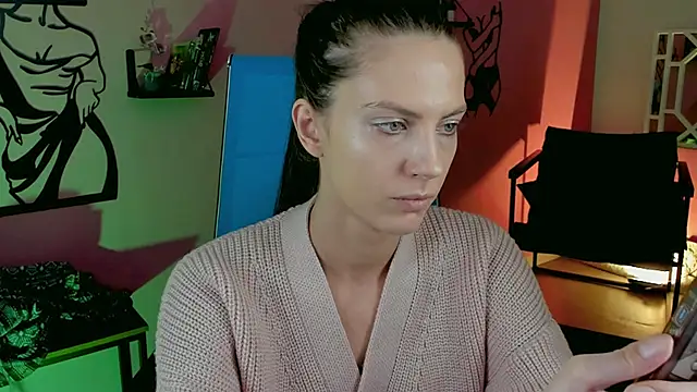 Snapshot of EmilyWilden chatting on September 27, 8:42 am EmilyWilden online show from September 27, 8:42 am