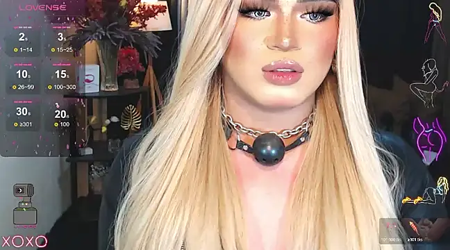 Snapshot of Bitch_Fowler69 chatting on February 15, 10:00 pm Bitch Fowler69 online show from February 15, 10:00 pm