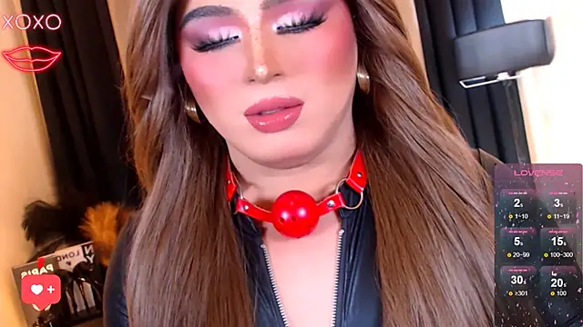 Snapshot of Bitch_Fowler69 chatting on November 13, 4:44 pm Bitch Fowler69 online show from November 13, 4:44 pm