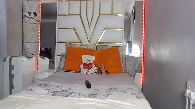 Snapshot of SexyyNana chatting on October 6, 11:16 pm SexyyNana online show from October 6, 11:16 pm