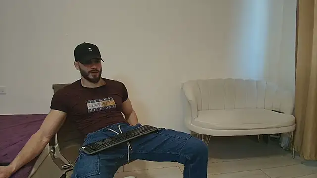 TheTopAlex online show from February 25, 7:19 am