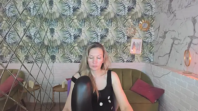 Snapshot of NancyGrace chatting on January 11, 5:20 pm NancyGrace online show from January 11, 5:20 pm