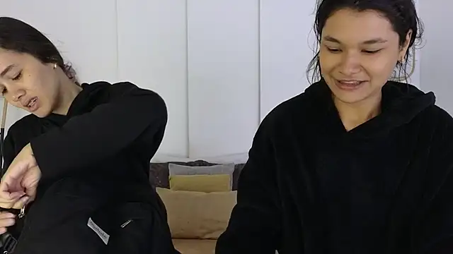 sexychanell 18 online show from February 13, 1:33 pm