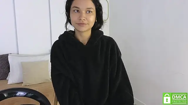 Snapshot of sexychanell_18 chatting on October 3, 1:01 pm sexychanell 18 online show from October 3, 1:01 pm