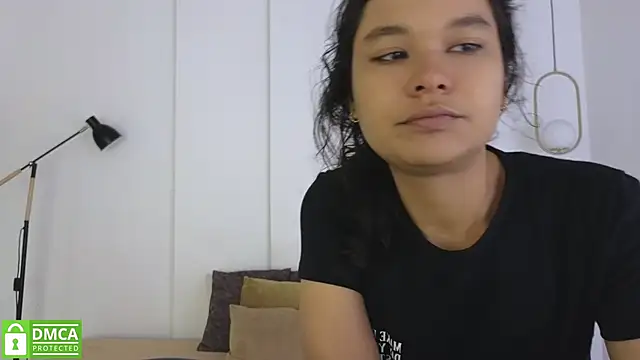 Snapshot of sexychanell_18 chatting on June 20, 1:38 pm sexychanell 18 online show from June 20, 1:38 pm