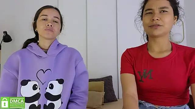Snapshot of sexychanell_18 chatting on June 17, 1:43 pm sexychanell 18 online show from June 17, 1:43 pm