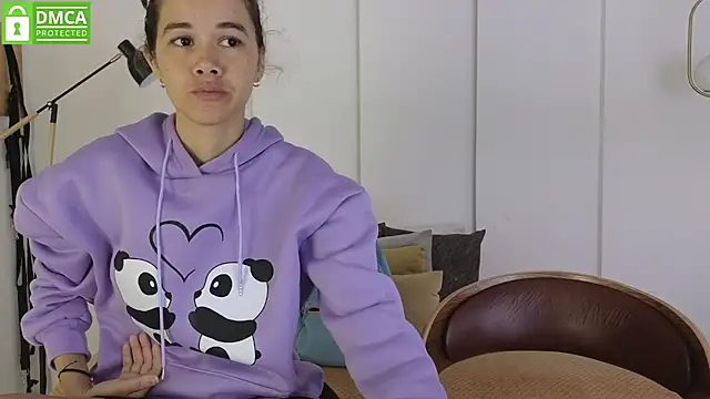 sexychanell 18 online show from March 25, 1:32 pm