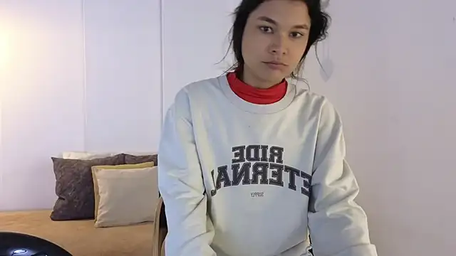 sexychanell 18 online show from December 15, 1:39 pm