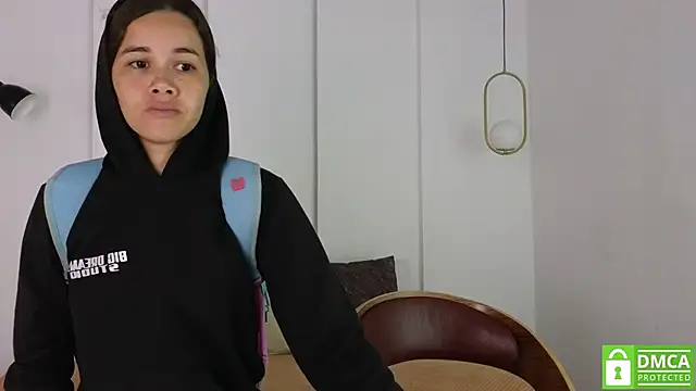 Snapshot of sexychanell_18 chatting on October 20, 1:11 pm sexychanell 18 online show from October 20, 1:11 pm
