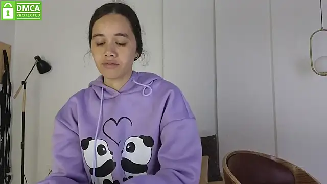 sexychanell 18 online show from March 28, 1:23 pm