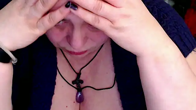 Snapshot of mayasmith chatting on April 22, 6:25 pm mayasmith online show from April 22, 6:25 pm