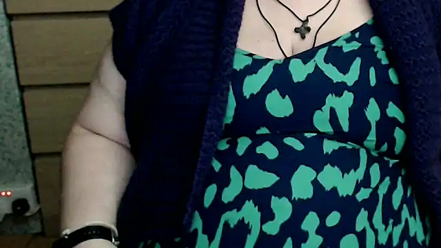 mayasmith online show from November 19, 8:09 pm