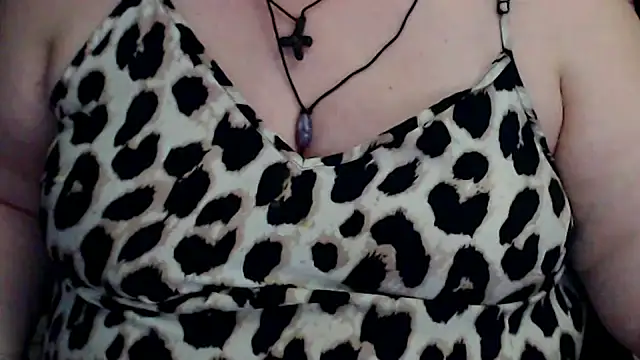 mayasmith online show from July 1, 12:00 am