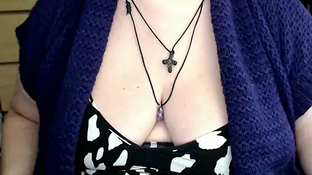 mayasmith online show from November 22, 8:35 am