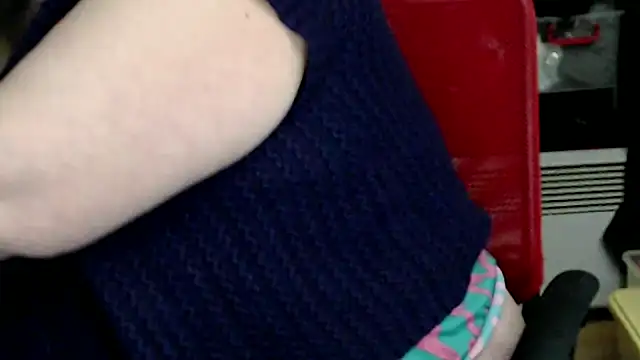 mayasmith online show from November 28, 10:48 am