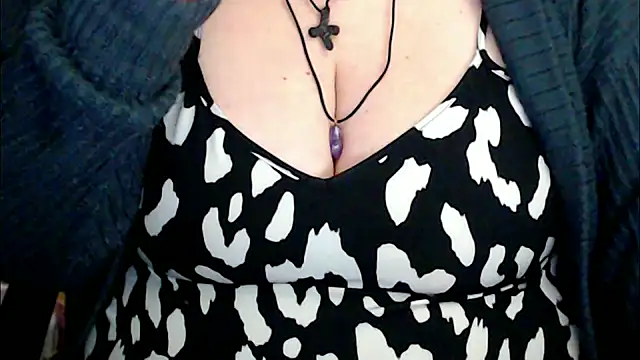 Snapshot of mayasmith chatting on February 24, 12:50 pm mayasmith online show from February 24, 12:50 pm