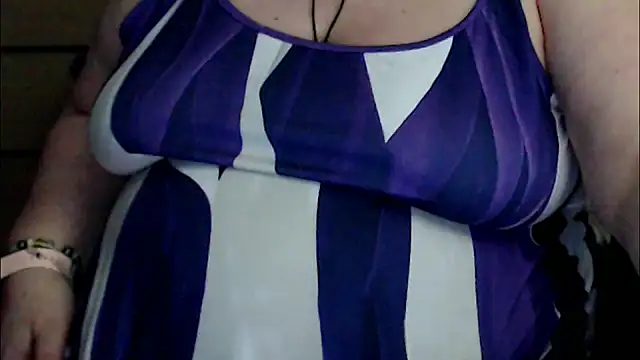 mayasmith online show from July 10, 10:54 pm