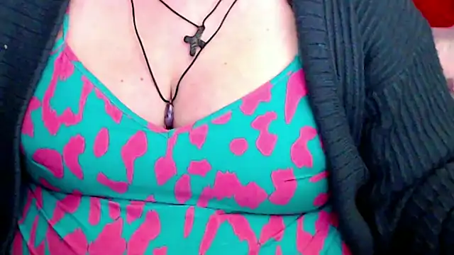 Snapshot of mayasmith chatting on February 10, 7:24 pm mayasmith online show from February 10, 7:24 pm