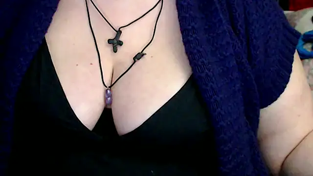 mayasmith online show from March 25, 7:13 pm