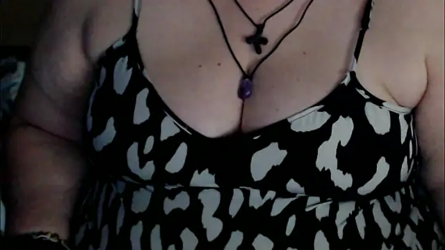 Snapshot of mayasmith chatting on June 1, 9:53 am mayasmith online show from June 1, 9:53 am
