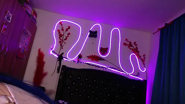 pussytight pervert online show from February 10, 3:13 am