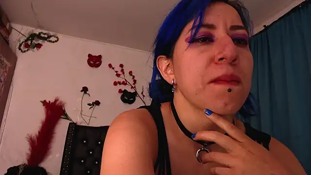 pussytight pervert online show from November 28, 9:04 pm