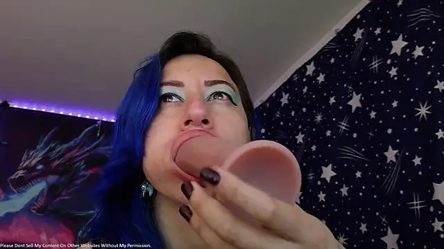 Snapshot of pussytight_pervert chatting on June 6, 12:38 am pussytight pervert online show from June 6, 12:38 am