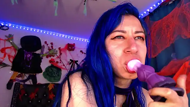 pussytight pervert online show from October 10, 9:59 pm