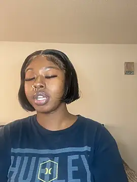 TinyBlazian901 online show from February 20, 3:58 pm