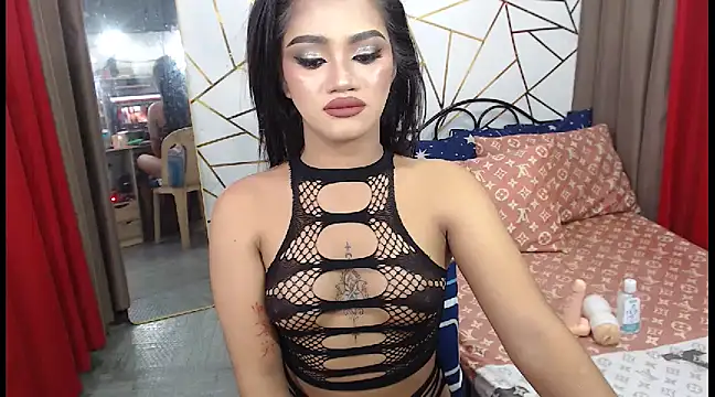 Snapshot of WildTsYhannaUncut chatting on February 21, 10:28 am WildTsYhannaUncut online show from February 21, 10:28 am